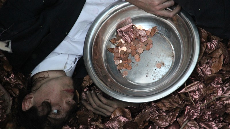 Carole Louis, Peanuts, 2015, performance